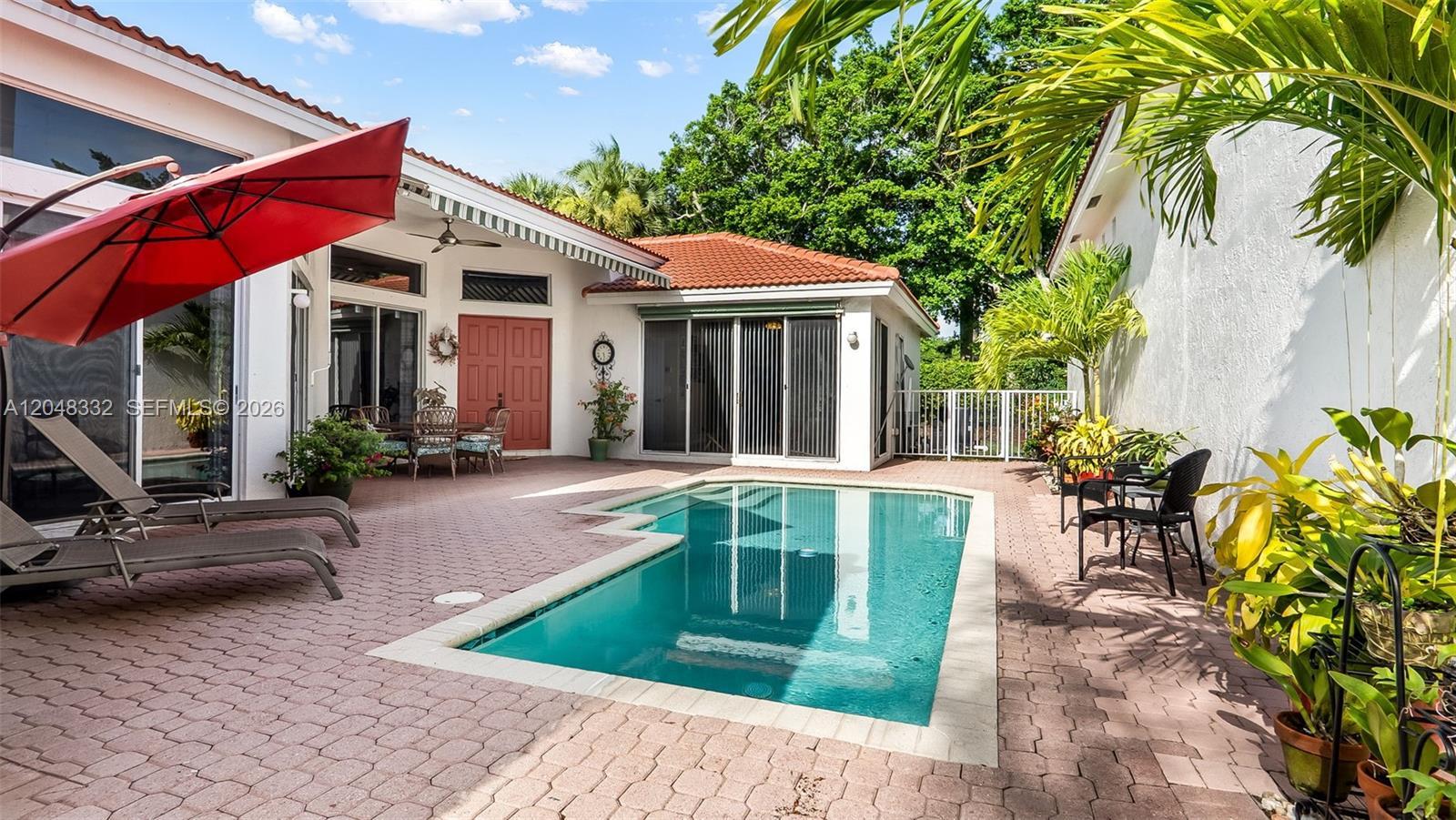 1221 E Bel Aire Dr E, Pembroke Pines FL 33027 photo 5