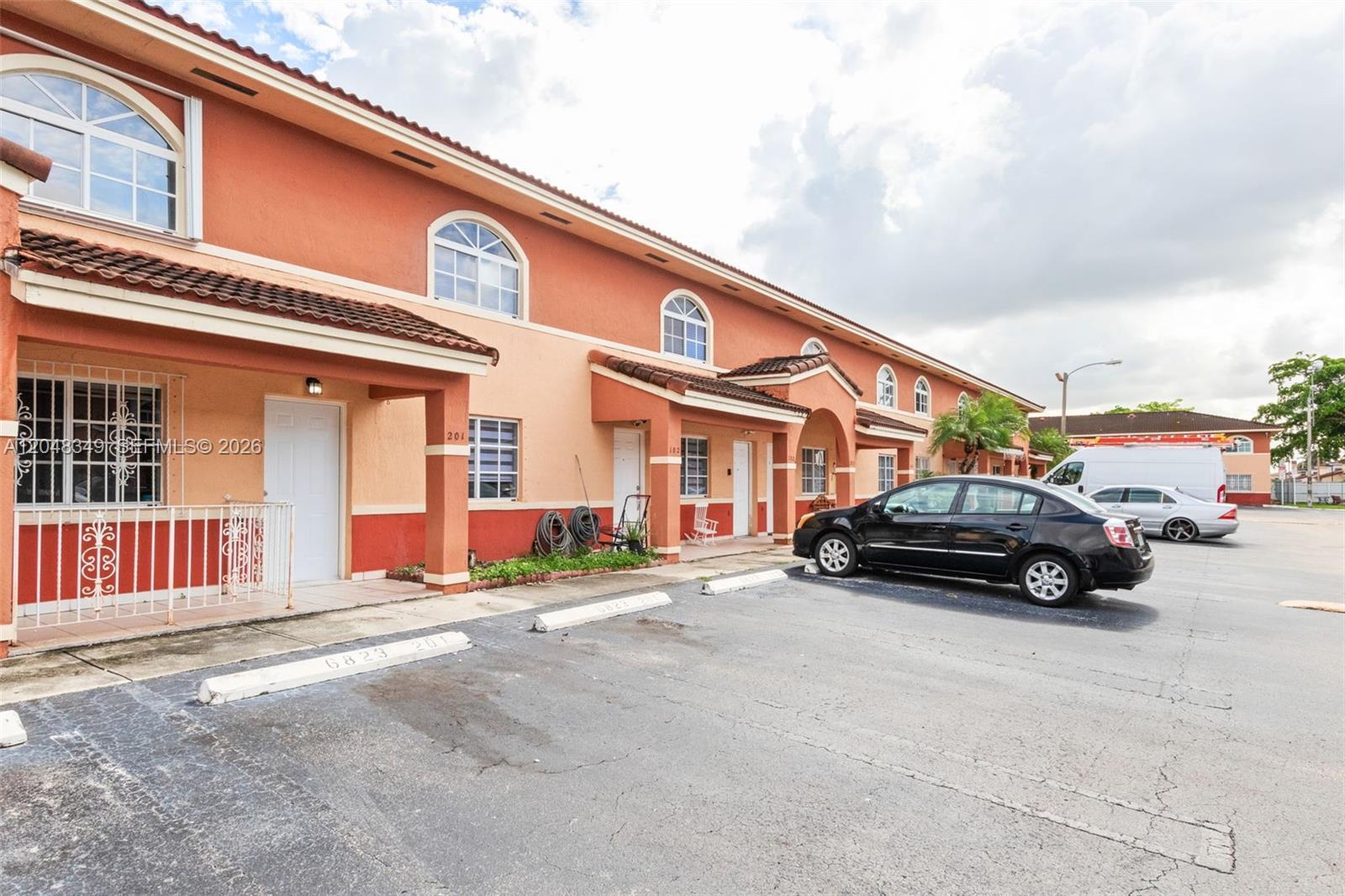 6823 W 36th Ave # 201, Hialeah FL 33018 photo 3