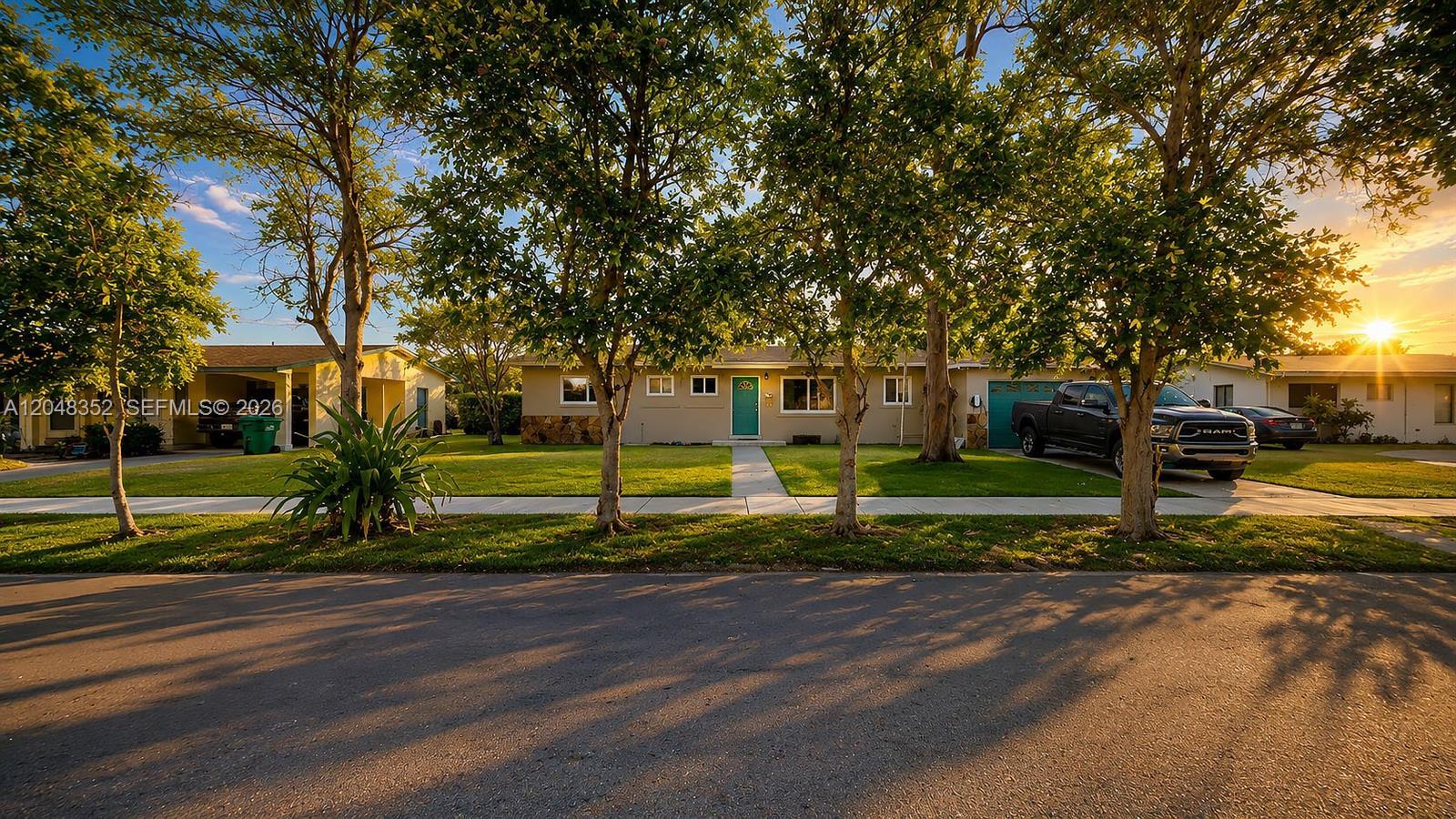 10020 Bahia Dr, Cutler Bay FL 33189 photo 3