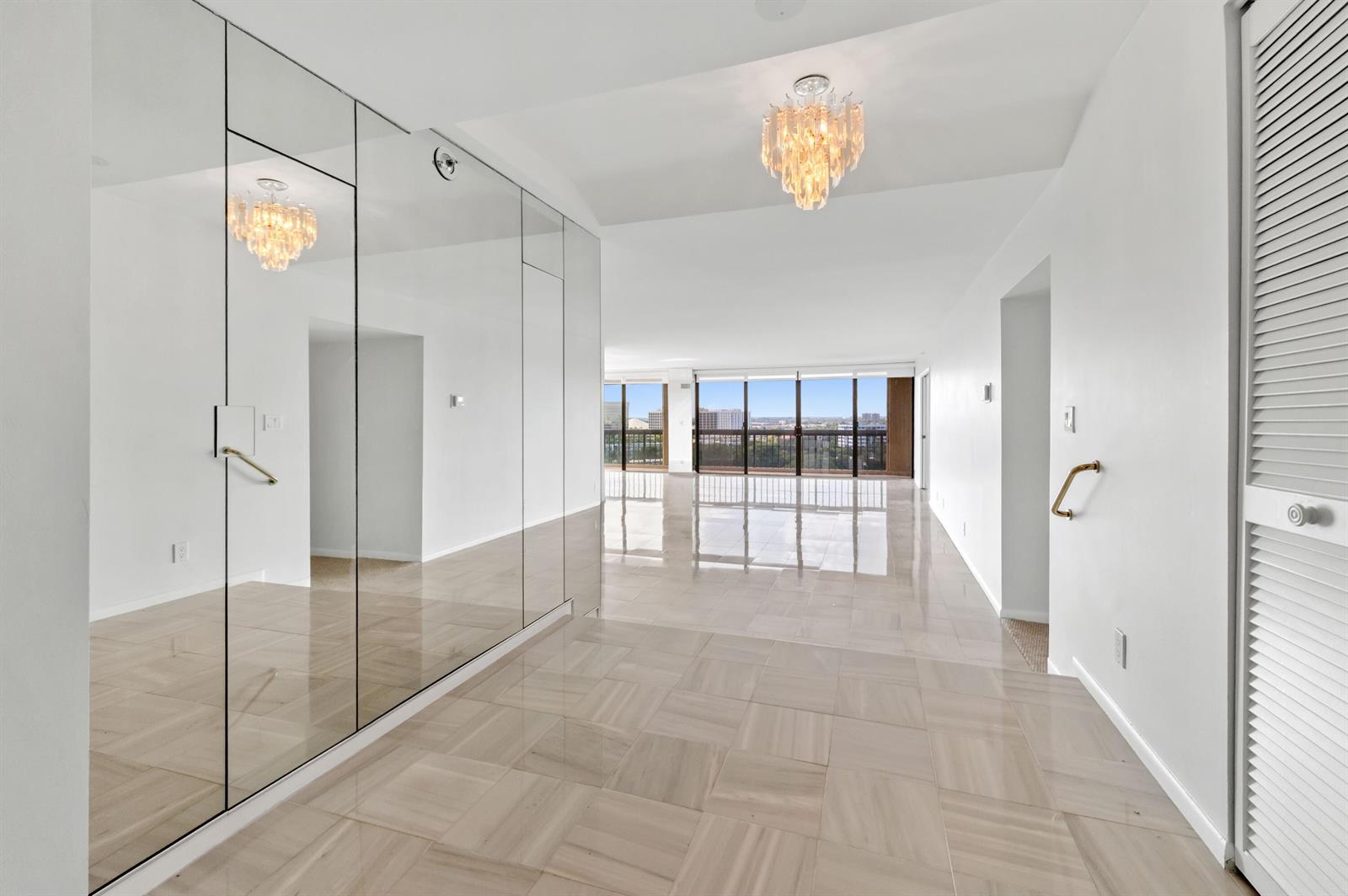 1900 Consulate Place # 1004, West Palm Beach FL 33401 photo 4