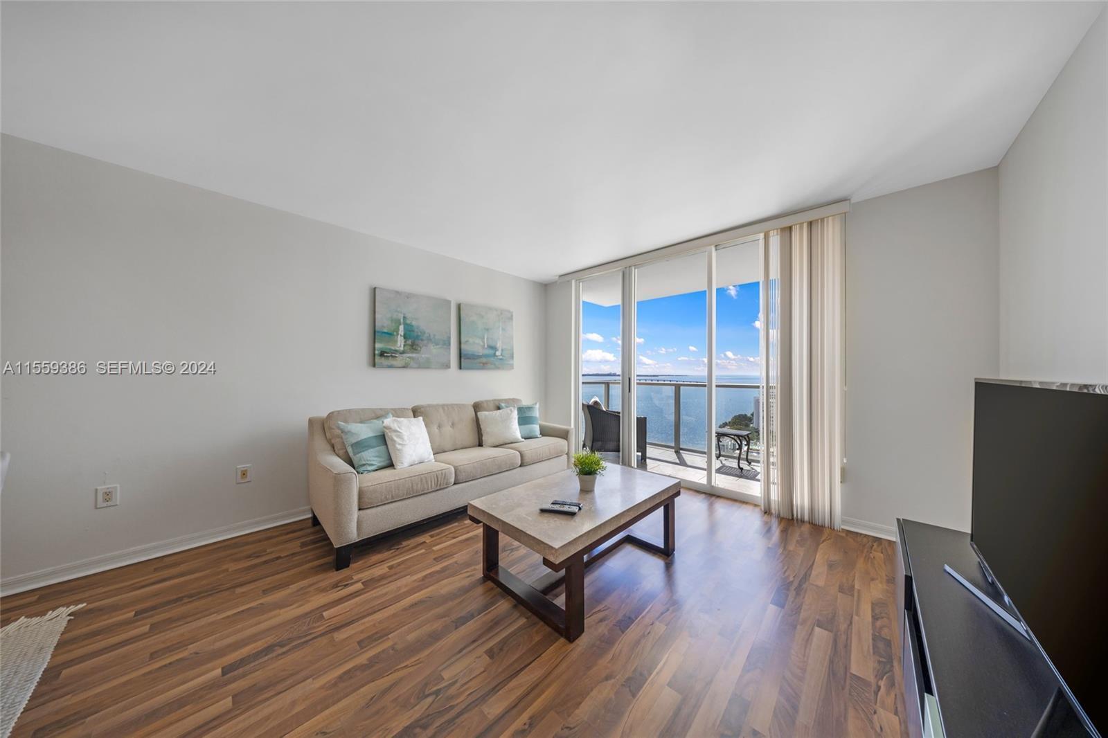 1155 Brickell Bay Drive Apt 2207, Miami FL 33131 photo 4