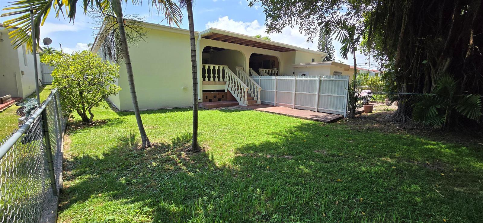 2787 SW 34th Court, Miami FL 33133 photo 3
