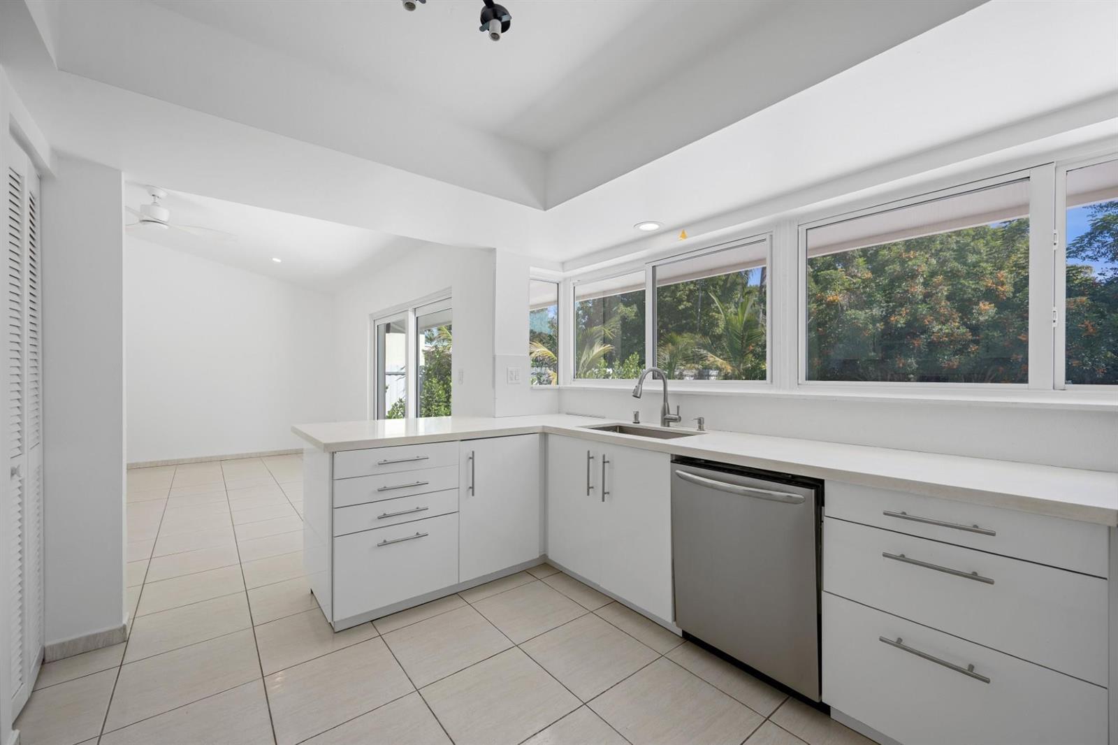 9515 SW 118th Court, Miami FL 33186 photo 5