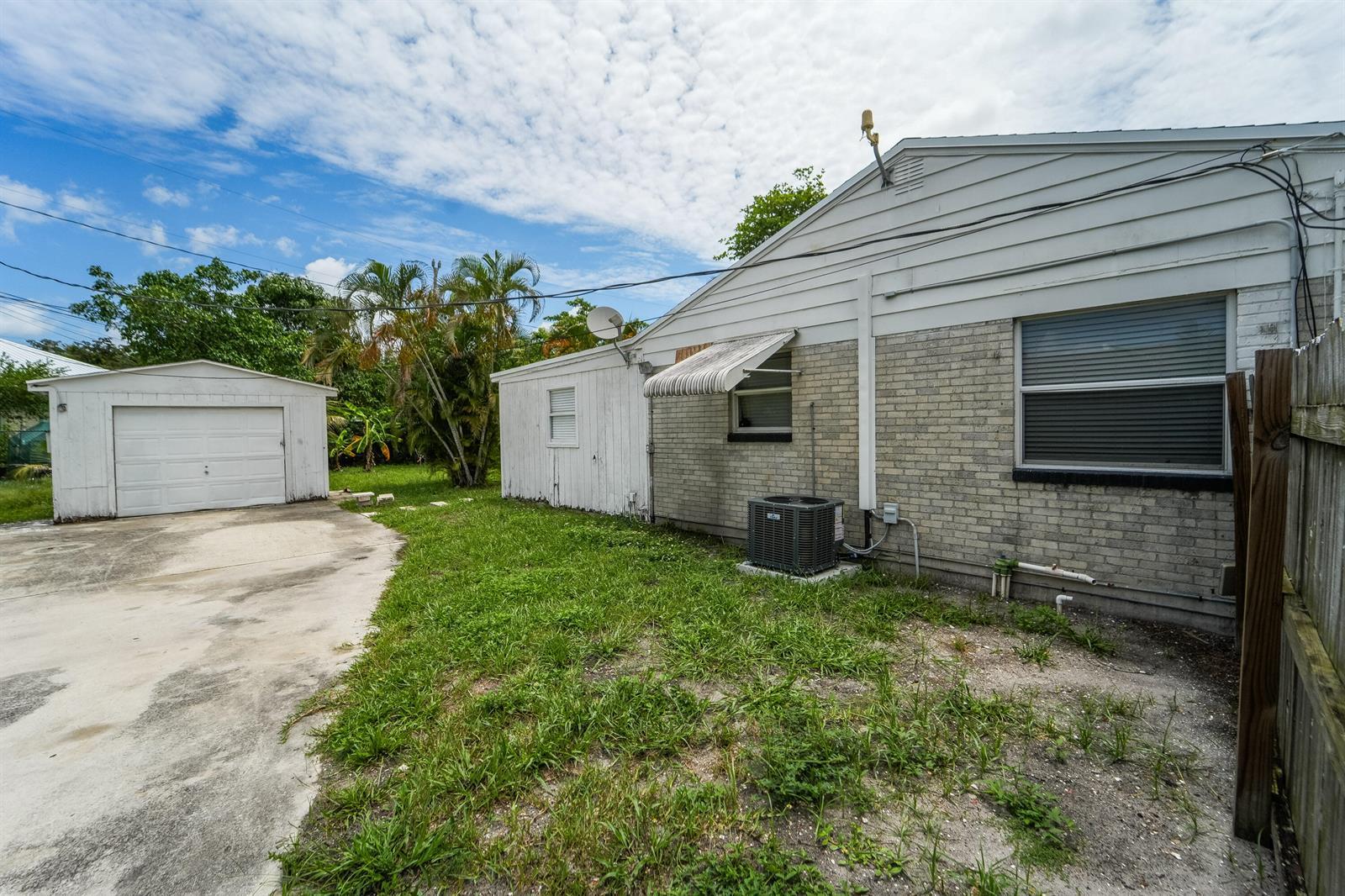 1007 Charles Street, West Palm Beach FL 33401 photo 4