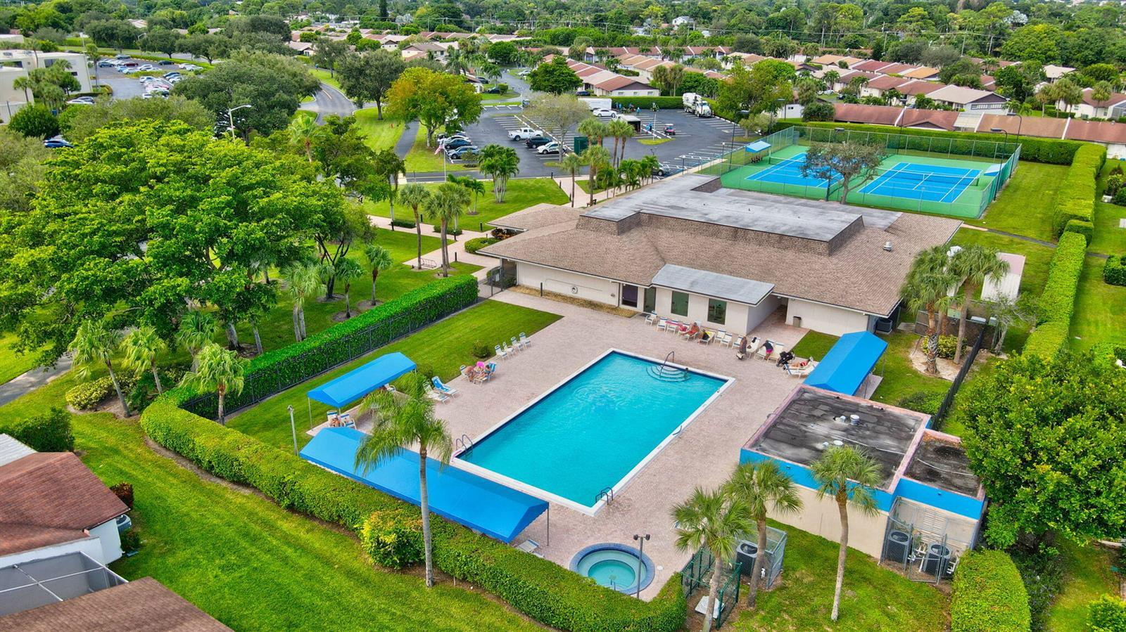 5280 Las Verdes Circle # 216, Delray Beach FL 33484