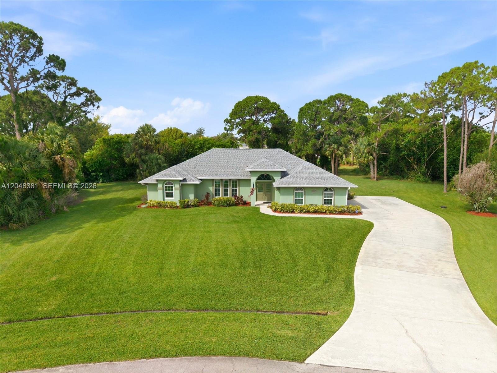 2472 SE Hillard Rd, Port St. Lucie FL 34952