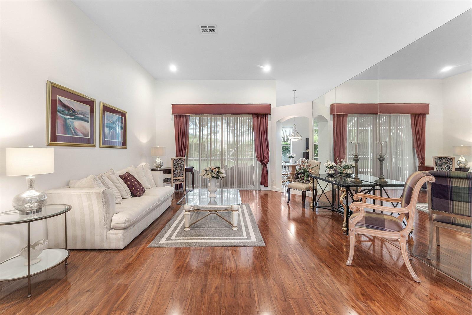 4378 Danielson Drive, Lake Worth FL 33467 photo 2