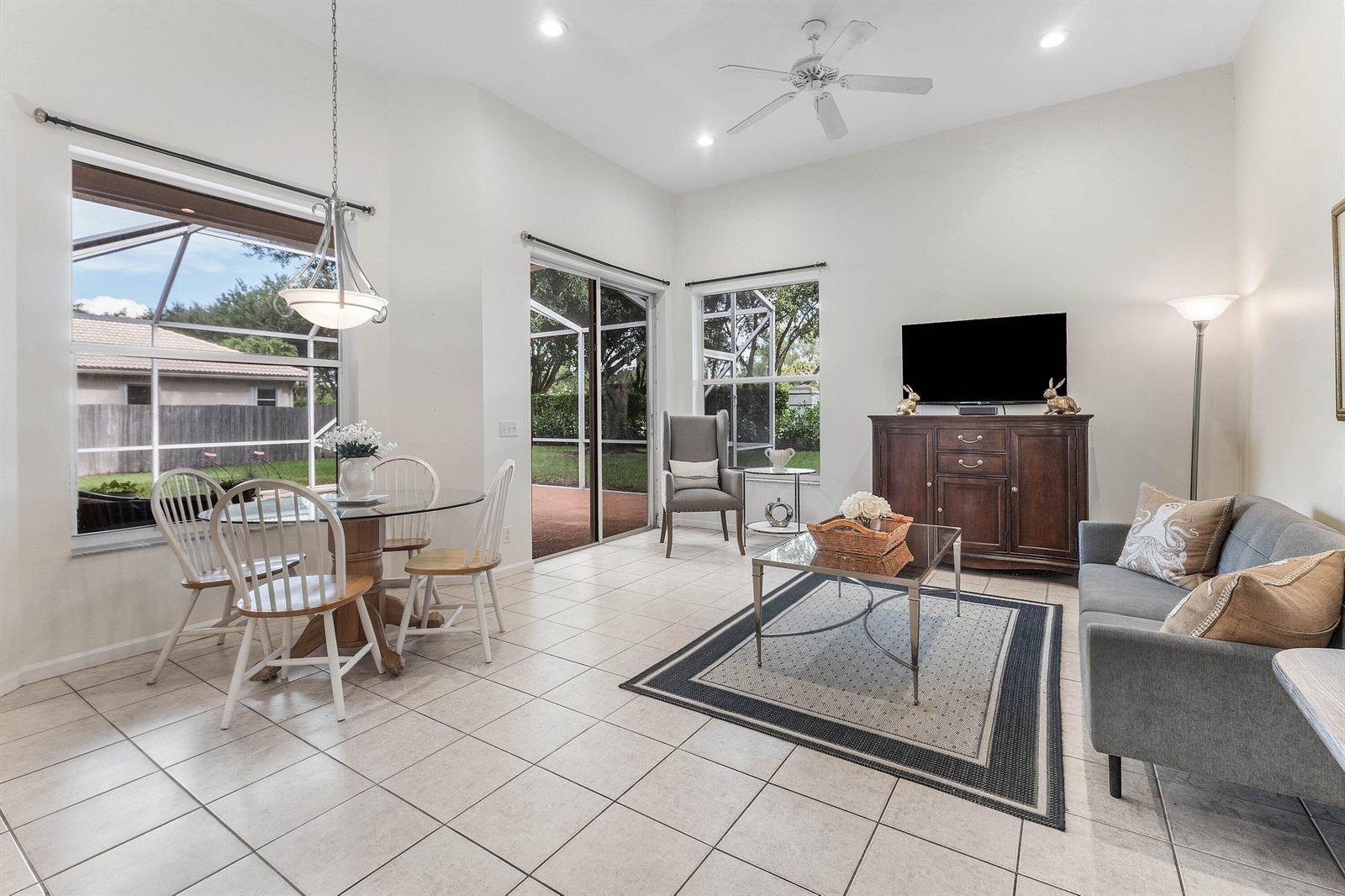 4378 Danielson Drive, Lake Worth FL 33467 photo 5