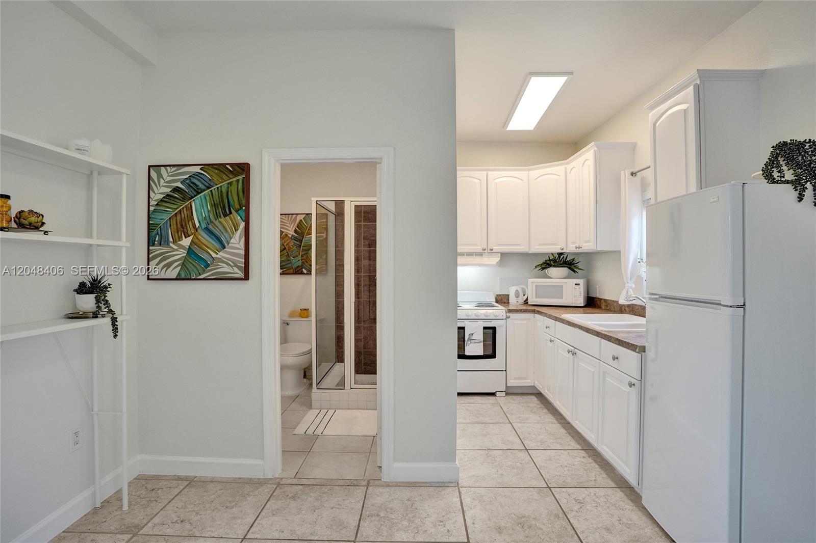 1012 NE 17th Ct # 2, Fort Lauderdale FL 33305 photo 4