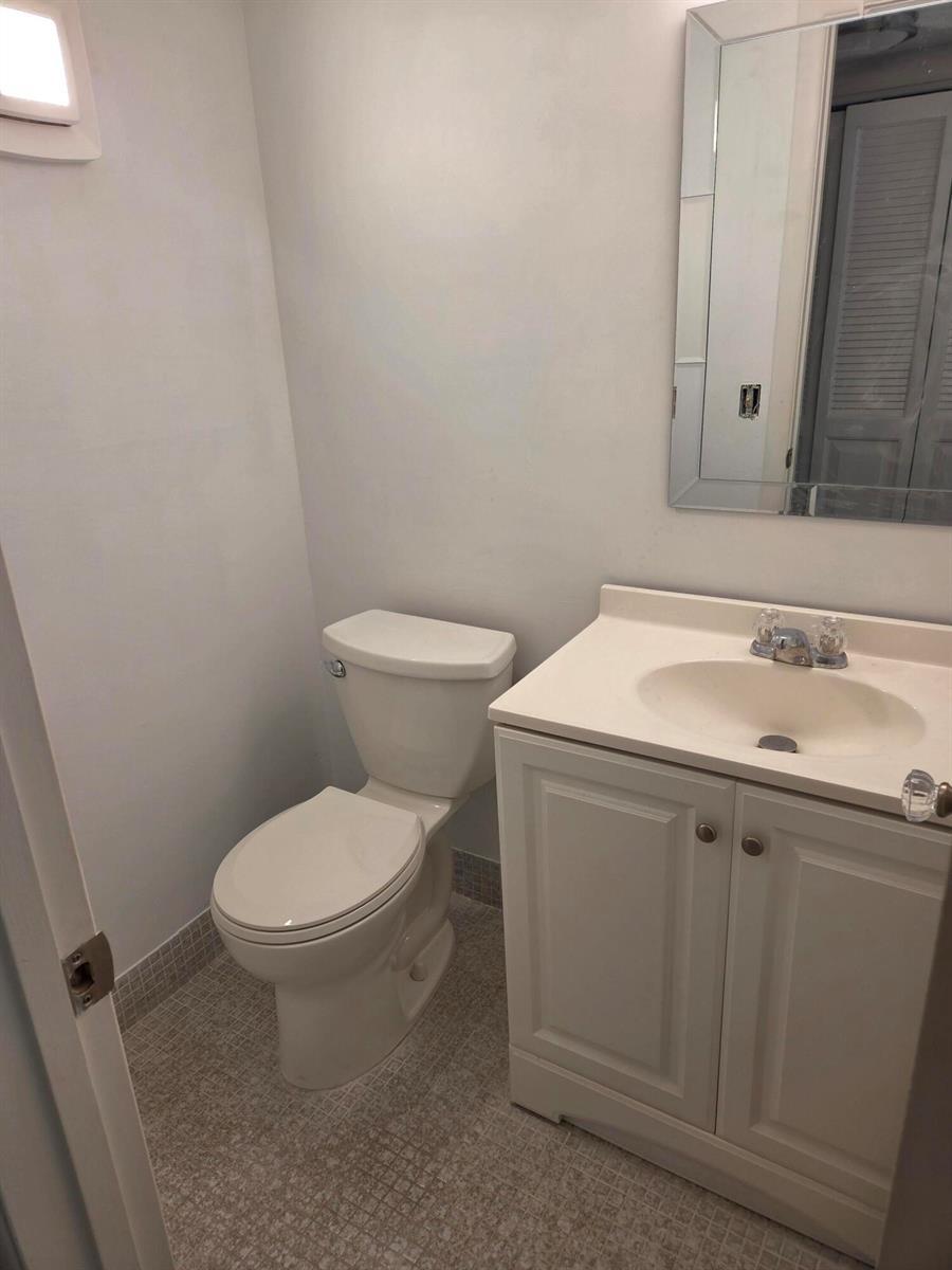 194 Newport L Drive # 194, Deerfield Beach FL 33442 photo 5