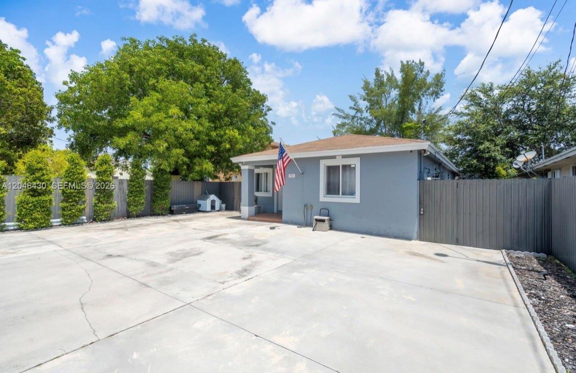 751 NW 70th St, Miami FL 33150 photo 4