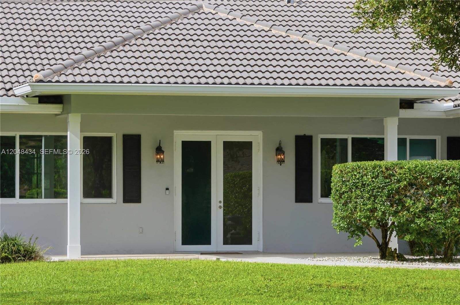 12200 NW 21st Ct, Plantation FL 33323