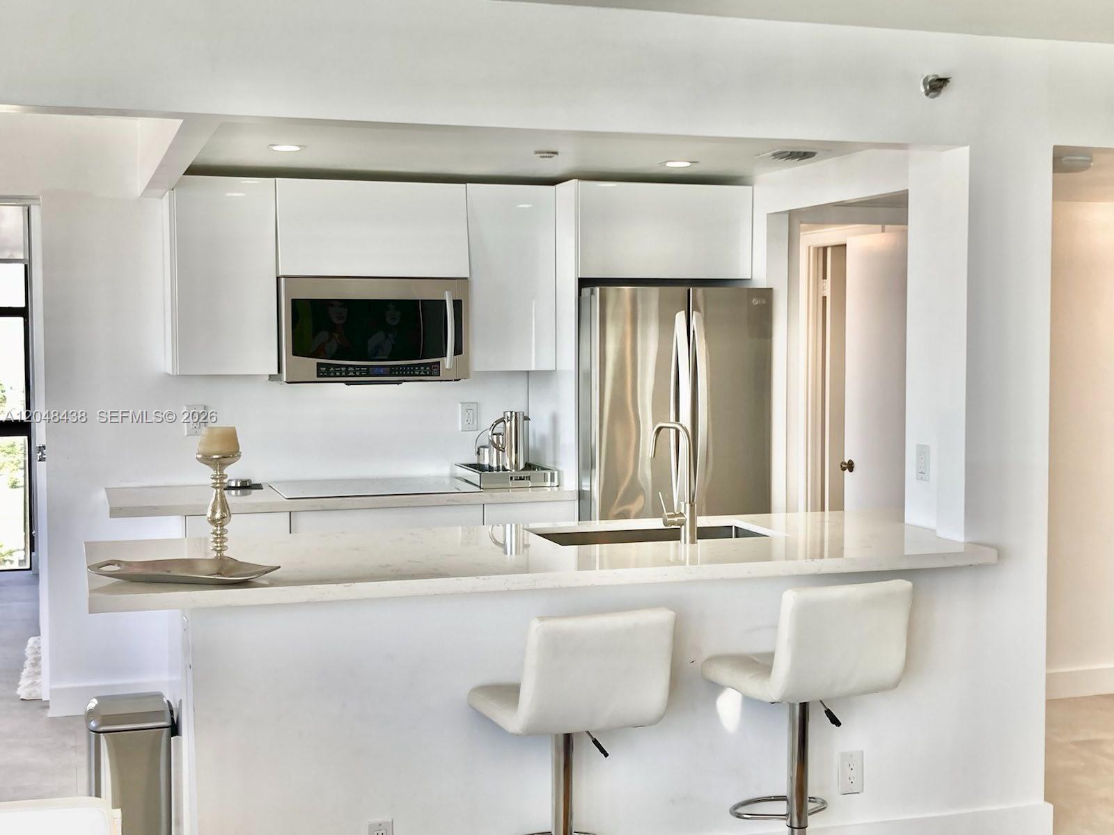 2555 Collins Ave, Miami Beach FL 33140 photo 4