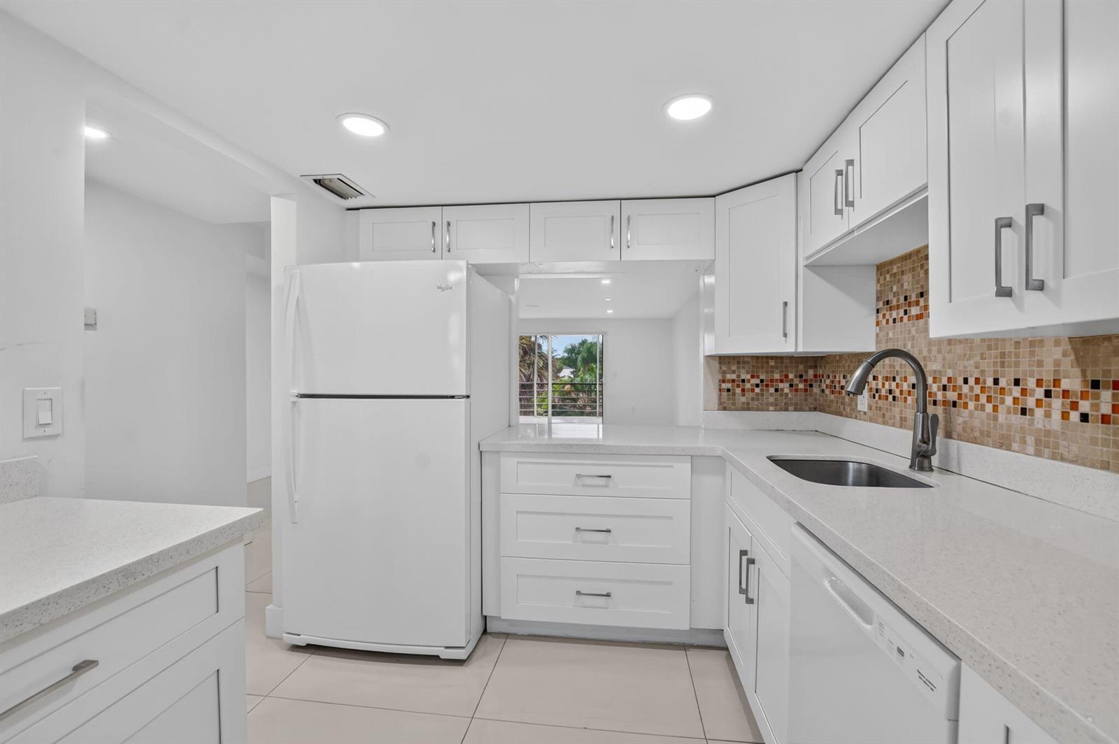 10110 Boca Entrada Boulevard # 305, Boca Raton FL 33428 photo 2