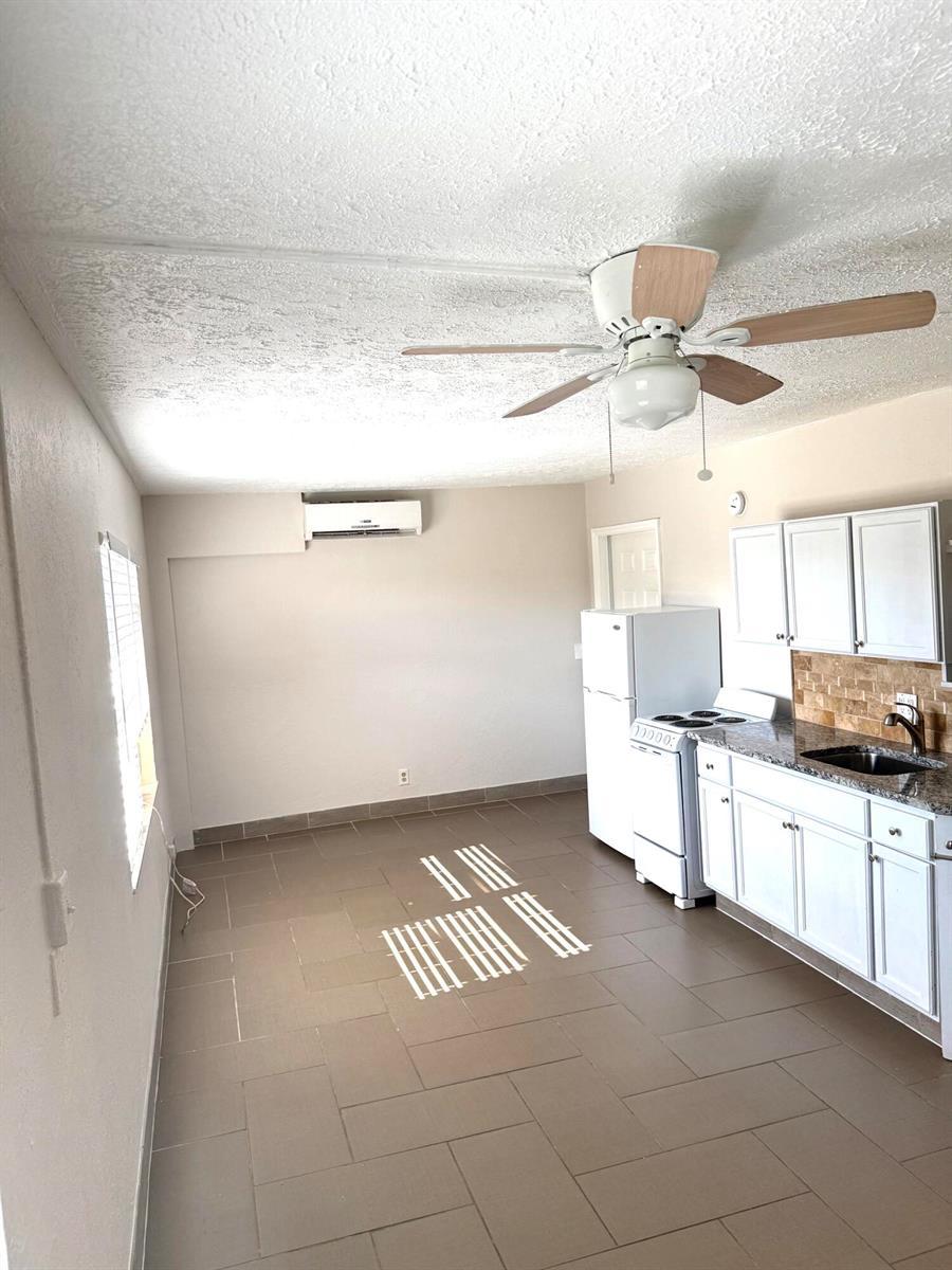 605 N Federal Highway # 14, FL 33460 photo 3