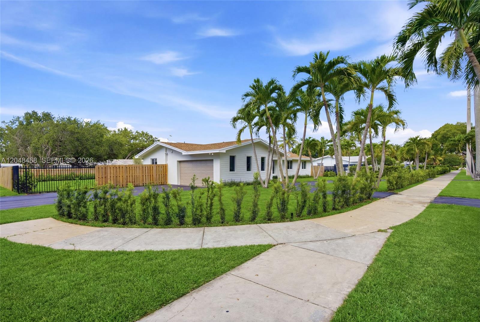 7600 SW 168th St, Palmetto Bay FL 33157 photo 3