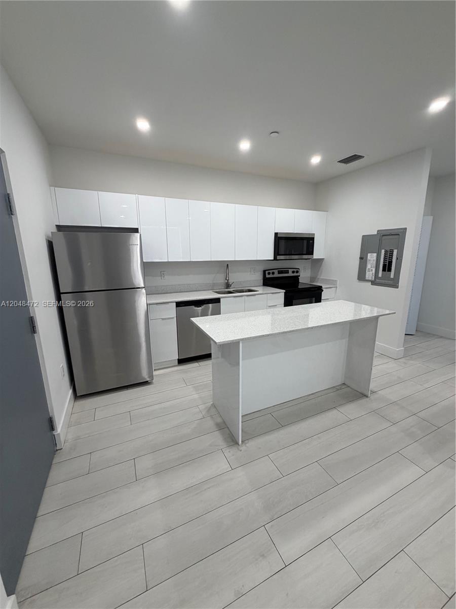 879 E 24th St # 203, Hialeah FL 33013 photo 3