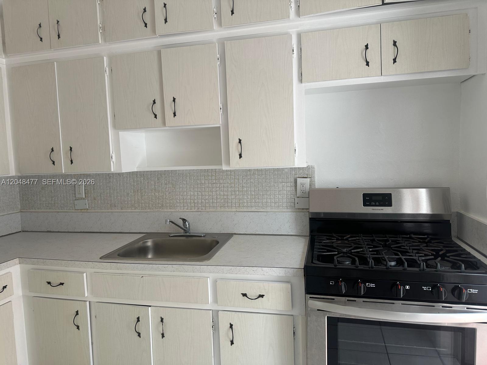 7860 Harding Ave # 4B, Miami Beach FL 33141 photo 3