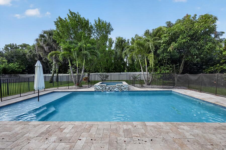 7050 Limestone Cay Road, FL 33458 photo 4