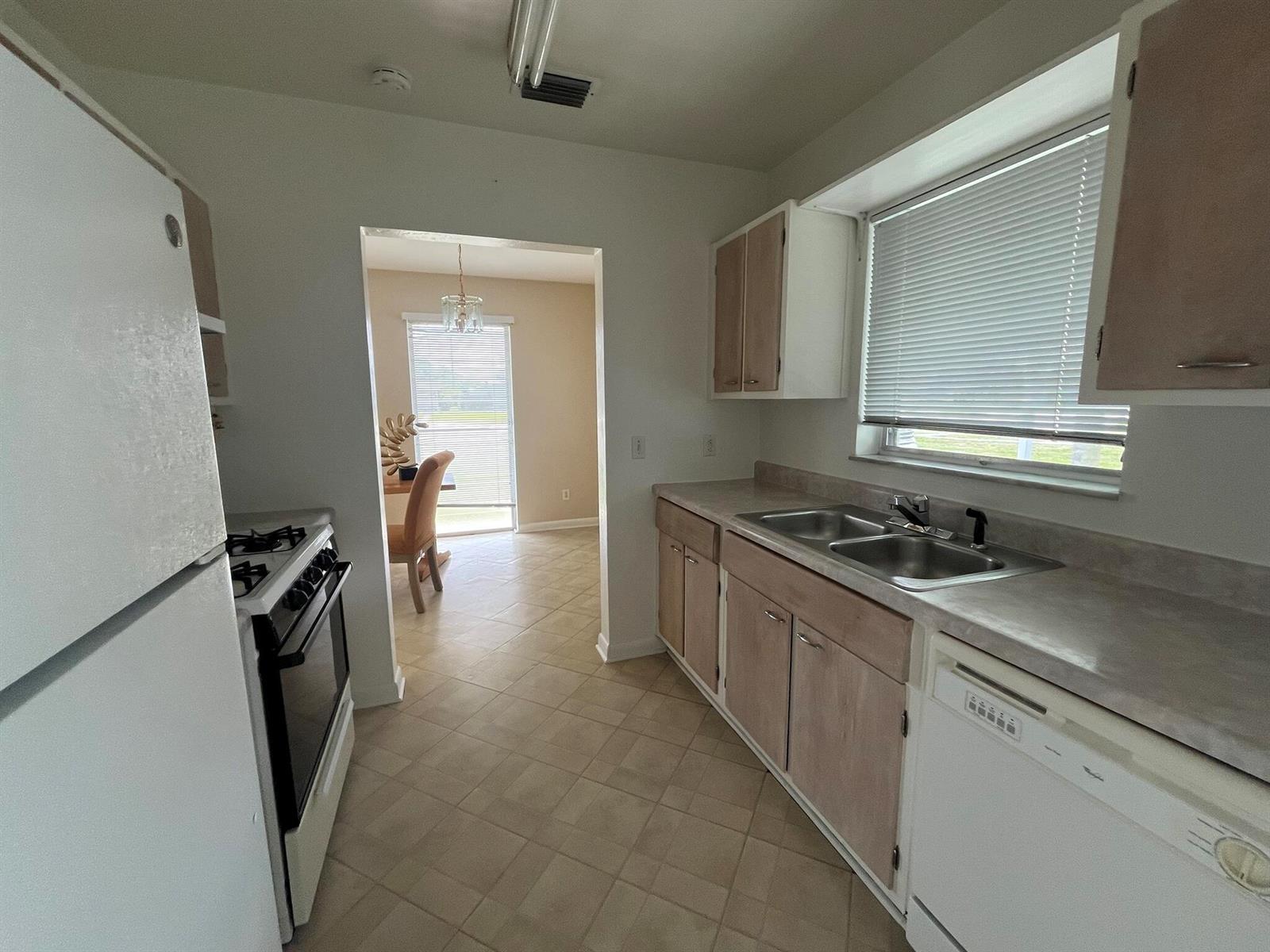 213 N Prima Vista Boulevard, Port St. Lucie FL 34983 photo 5