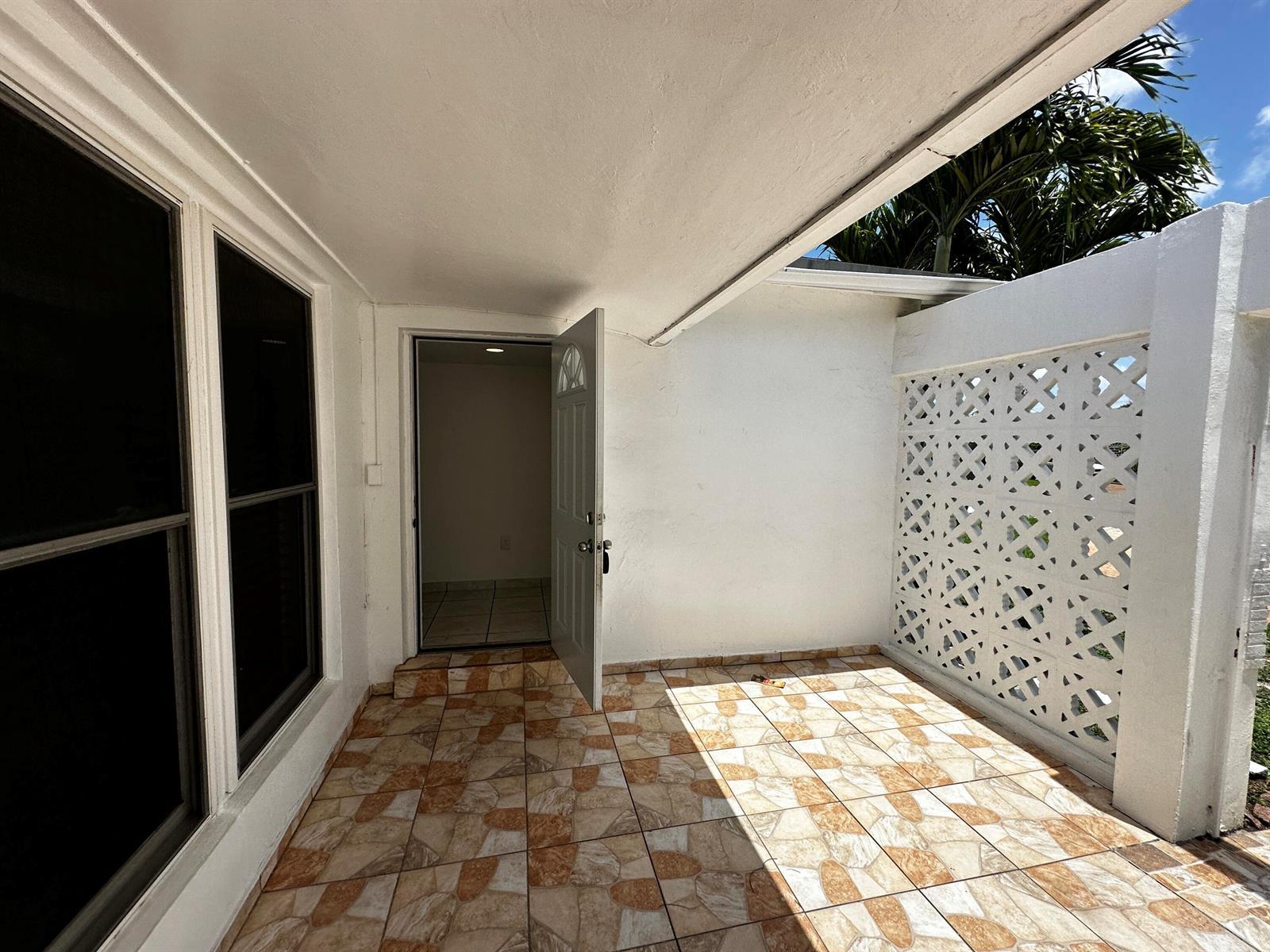 7725 Grandview Boulevard # 7725, Miramar FL 33023 photo 4