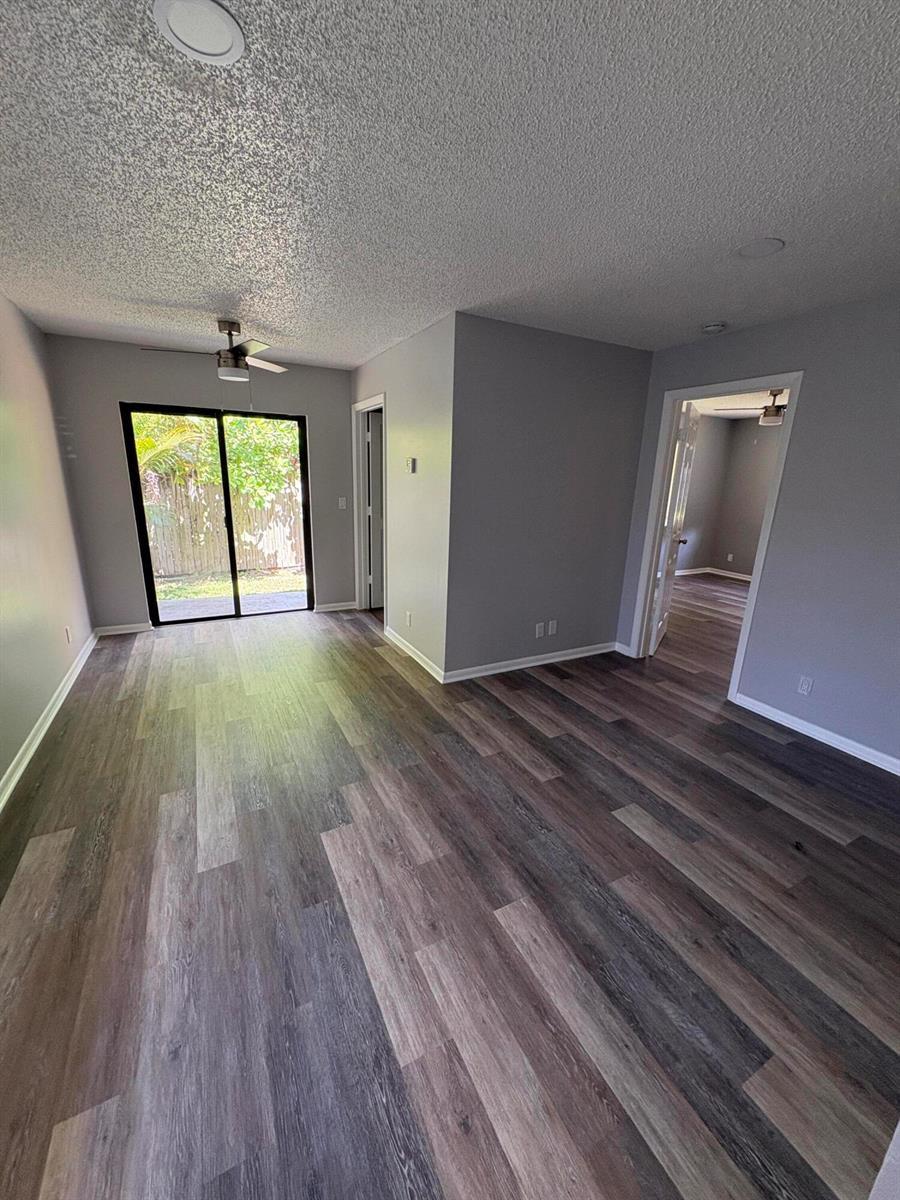 4726 Summit Boulevard, West Palm Beach FL 33415 photo 3