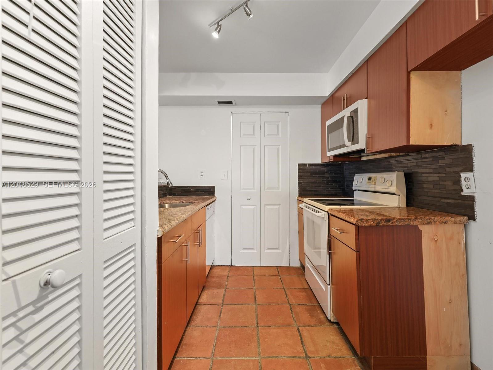 8475 SW 156th Ct # 330, Miami FL 33193 photo 5
