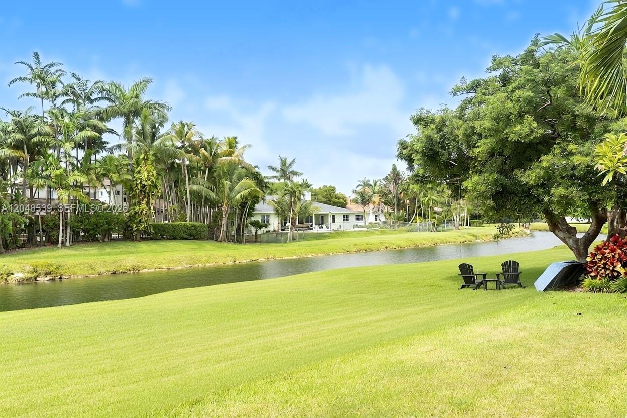 8298 SW 173rd Ter, Palmetto Bay FL 33157 photo 3