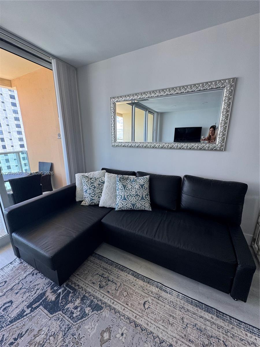 2501 S Ocean Dr, Hollywood FL 33019 photo 4