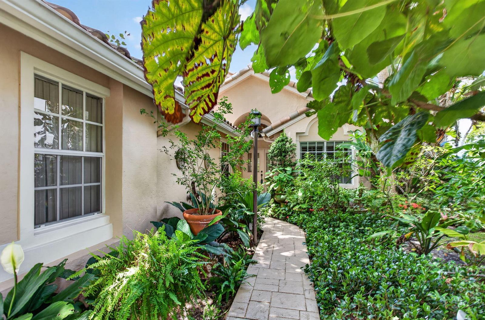 526 Misty Oaks Drive, Pompano Beach FL 33069 photo 3