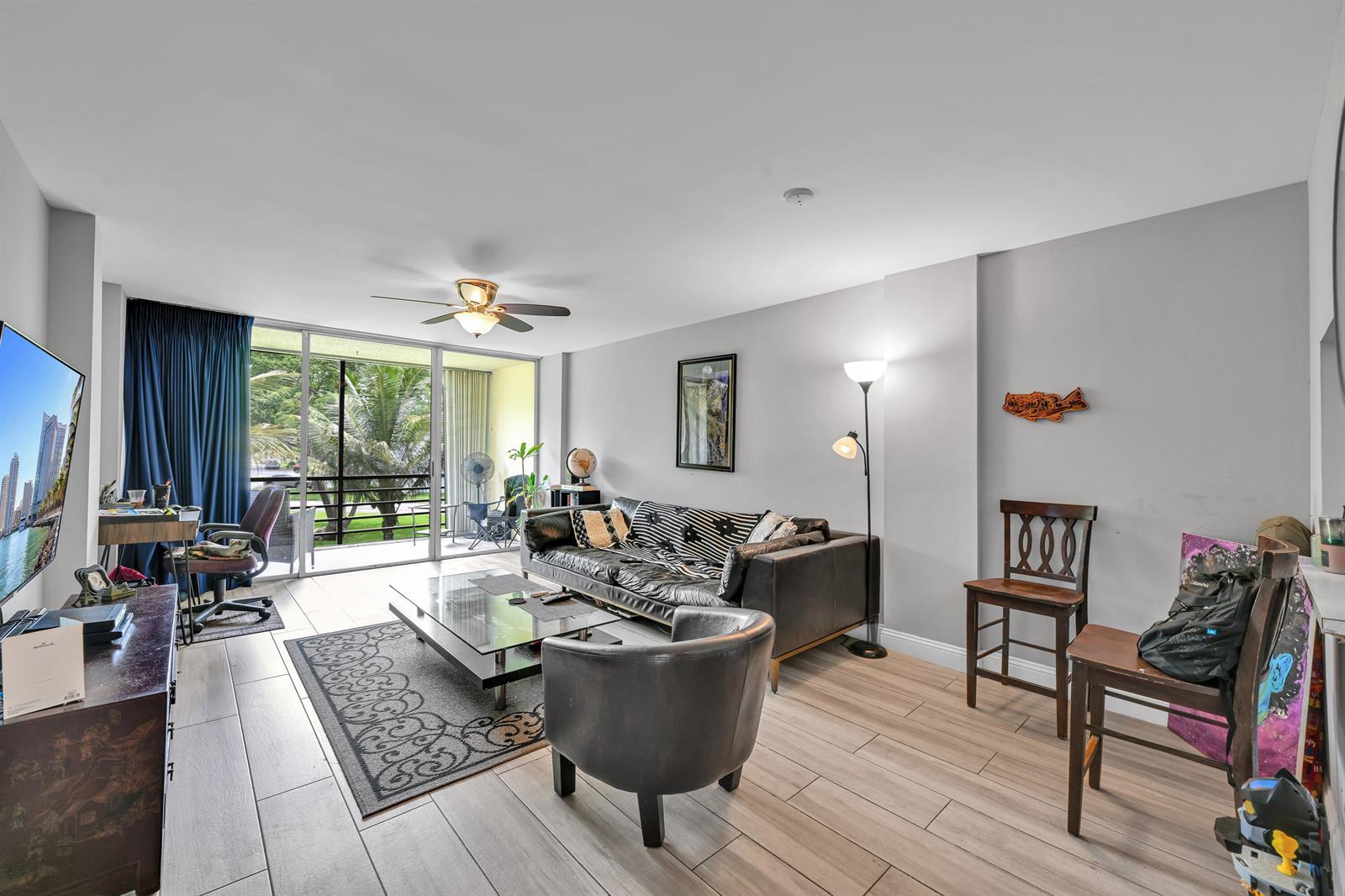 103 Royal Park Drive # 2e, Oakland Park FL 33309 photo 2