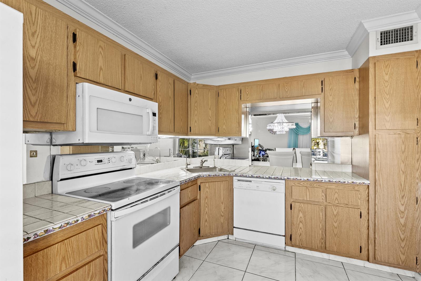 218 Foxtail Drive # G, FL 33415 photo 3