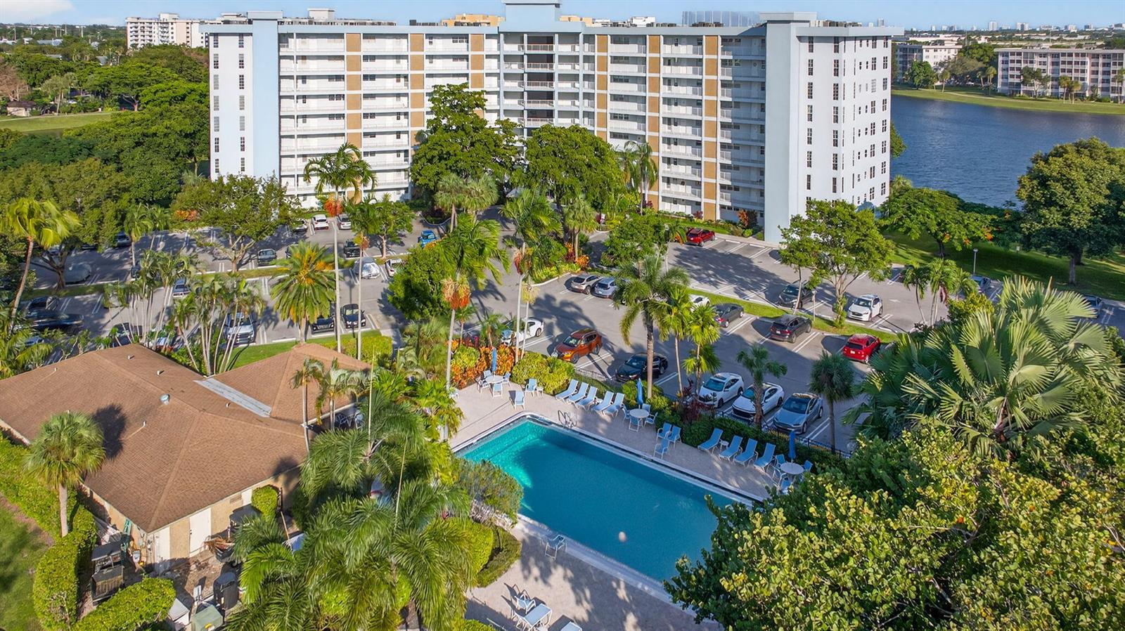 2940 N Course Drive # 903, Pompano Beach FL 33069 photo 4