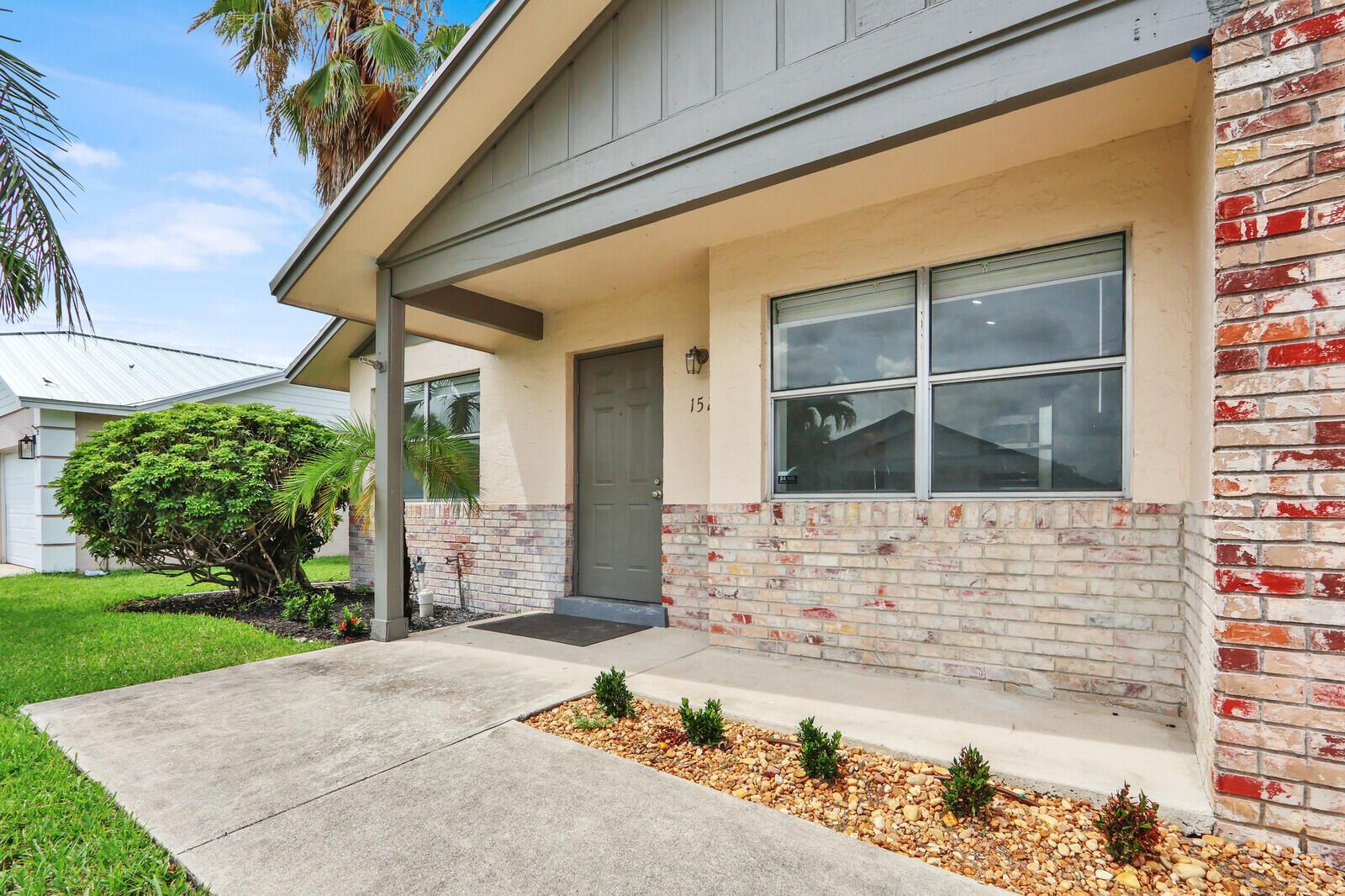 152 Wandering Trail, Jupiter FL 33458 photo 2