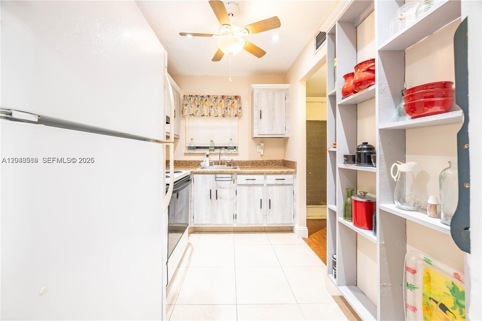 2811 N Pine Island Rd # 309, Sunrise FL 33322 photo 3