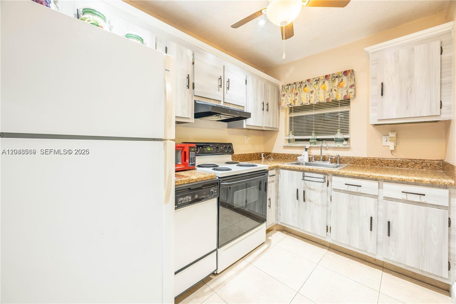 2811 N Pine Island Rd # 309, Sunrise FL 33322 photo 4
