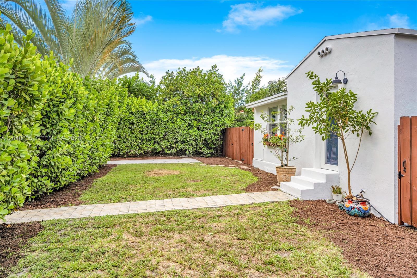 250 NW 40th Ave, Miami FL 33126 photo 5