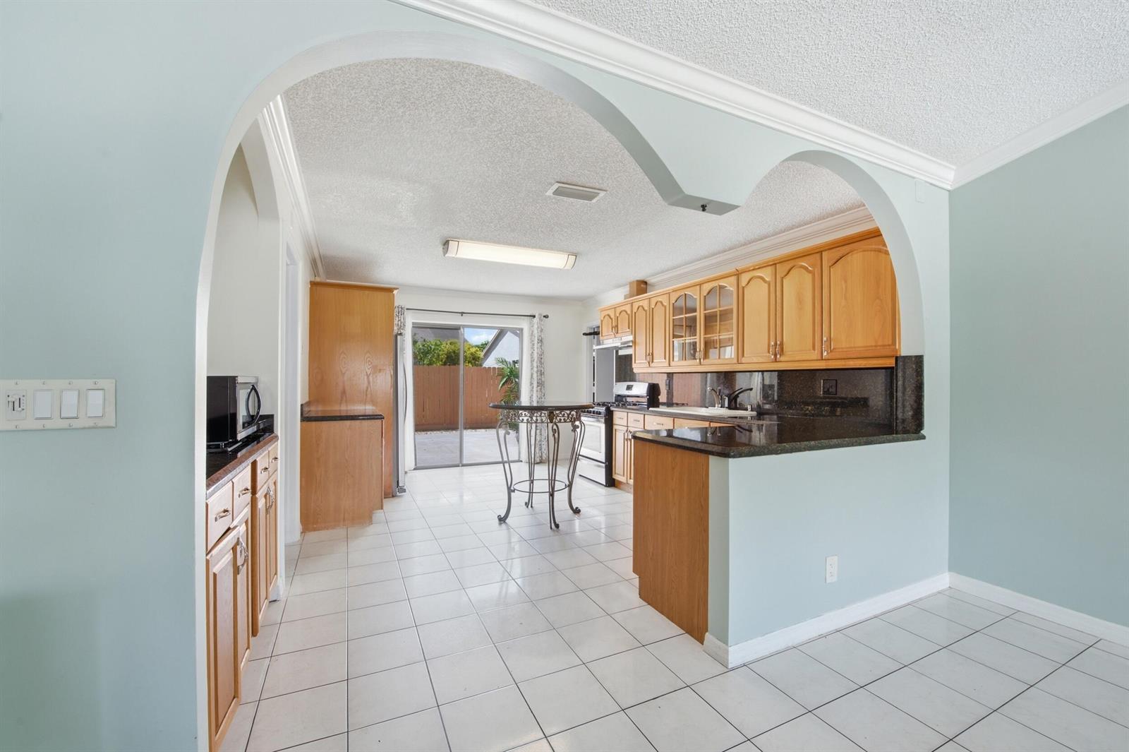 5814 Ithaca Circle E, Lake Worth FL 33463 photo 4