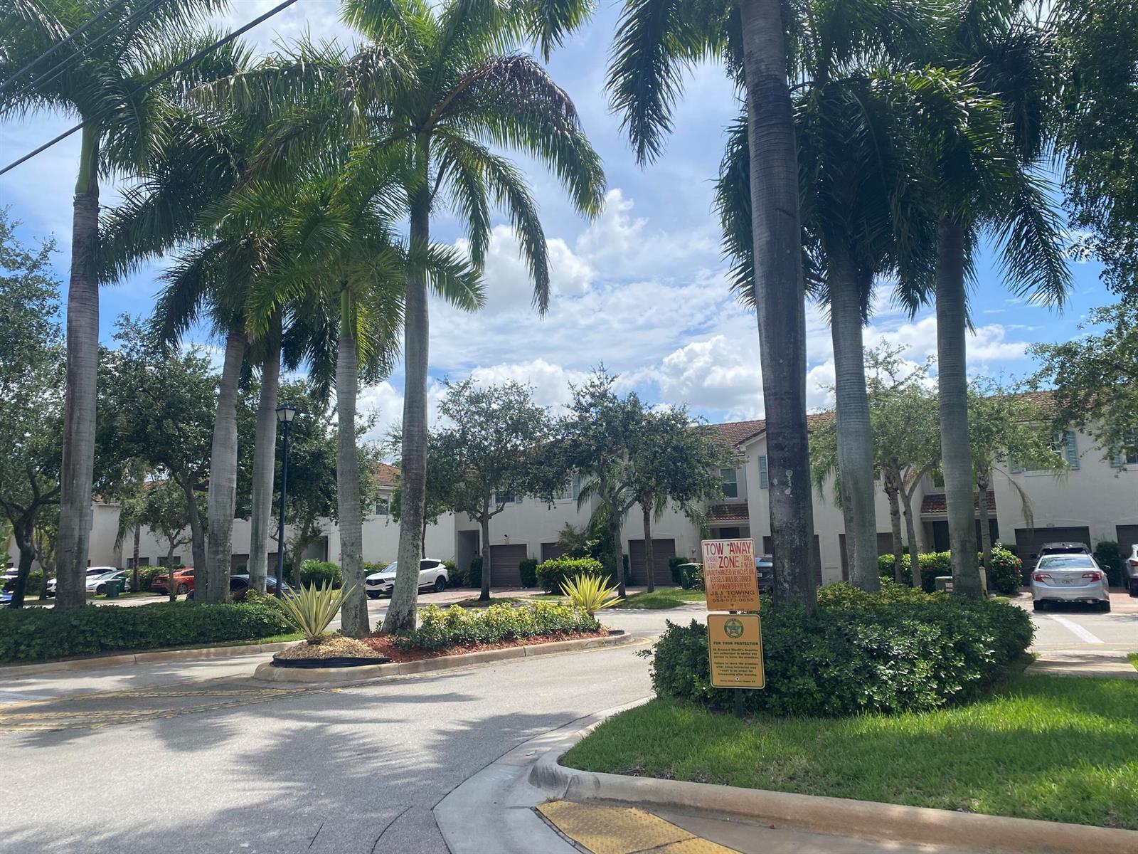 8214 Prestige Commons Drive # 8214, Tamarac FL 33321