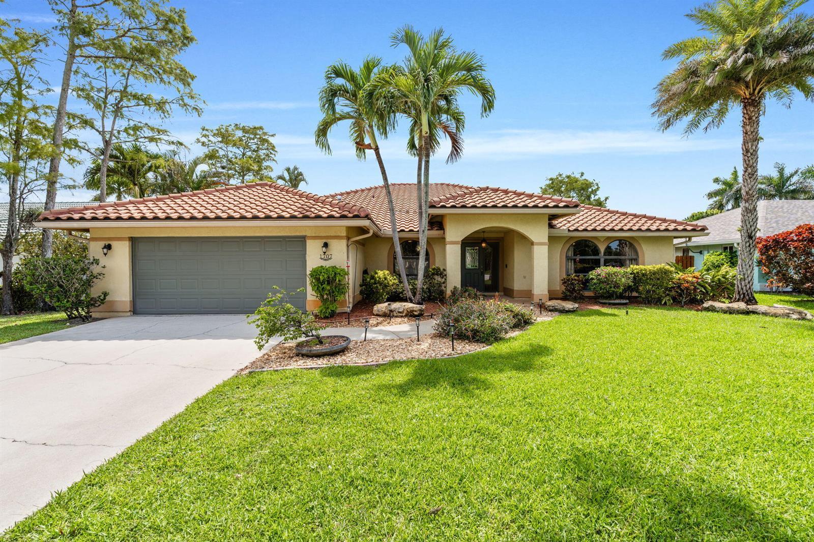 1707 Primrose Lane, Wellington FL 33414 photo 2