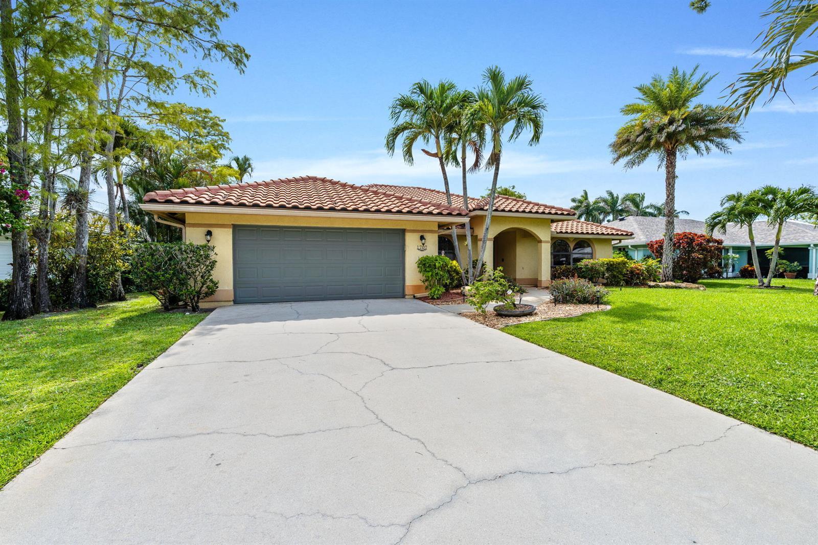 1707 Primrose Lane, Wellington FL 33414 photo 4