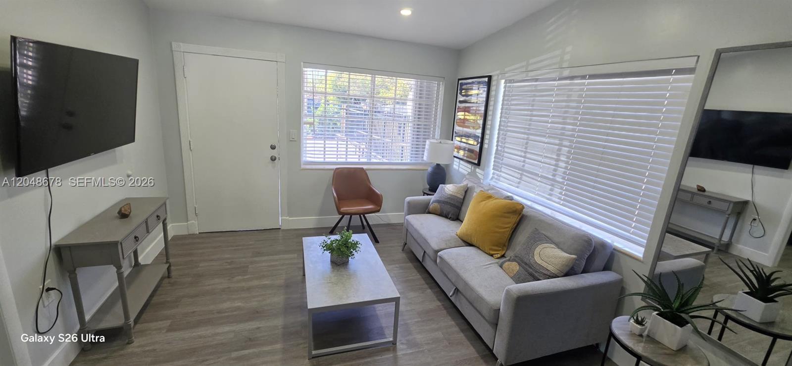 1085 NE 126th St # 4, North Miami FL 33161 photo 2