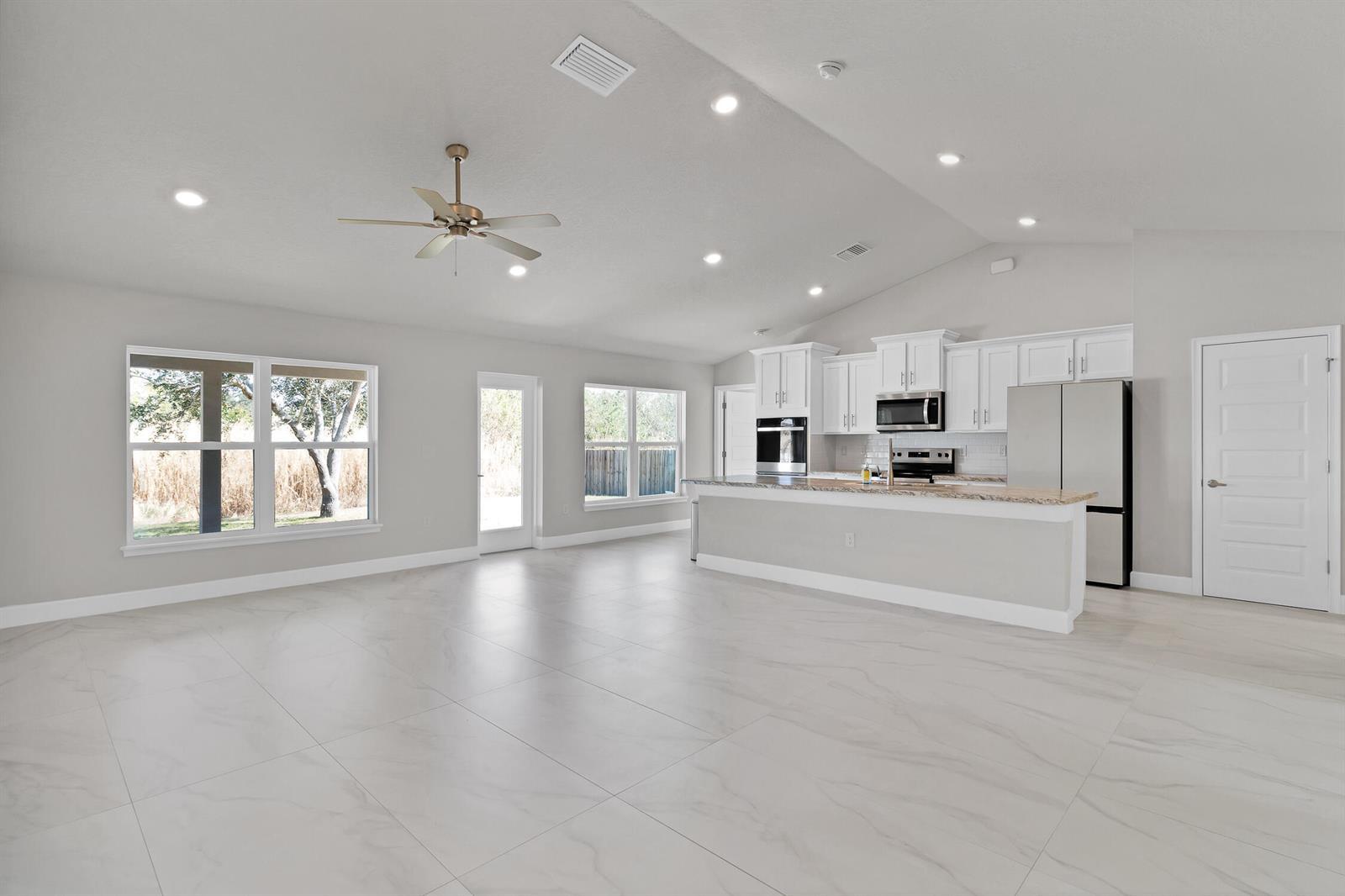 170 Spring Valley Avenue, Sebastian FL 32958 photo 4