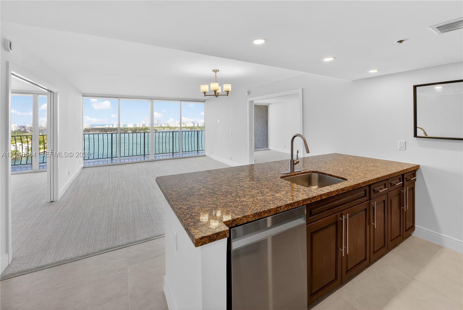 7601 E Treasure Dr # 2319, North Bay Village FL 33141