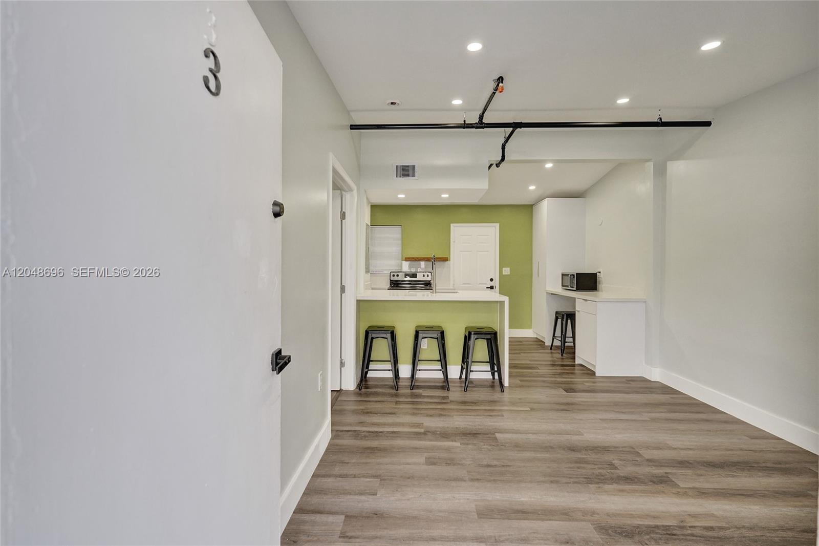1085 NE 126th St # 3, North Miami FL 33161 photo 4