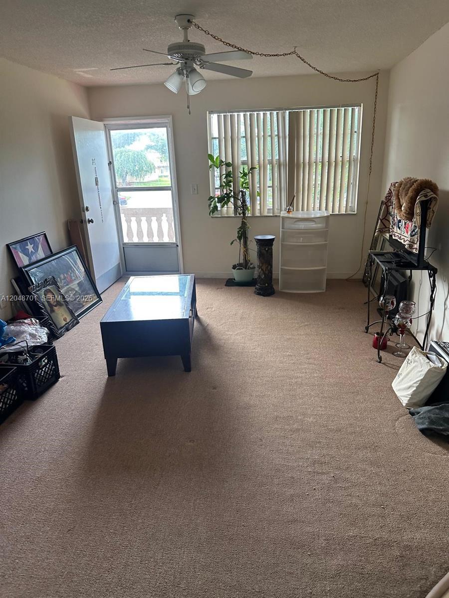 20320 NE 2nd Ave # 27, Miami Gardens FL 33179 photo 2