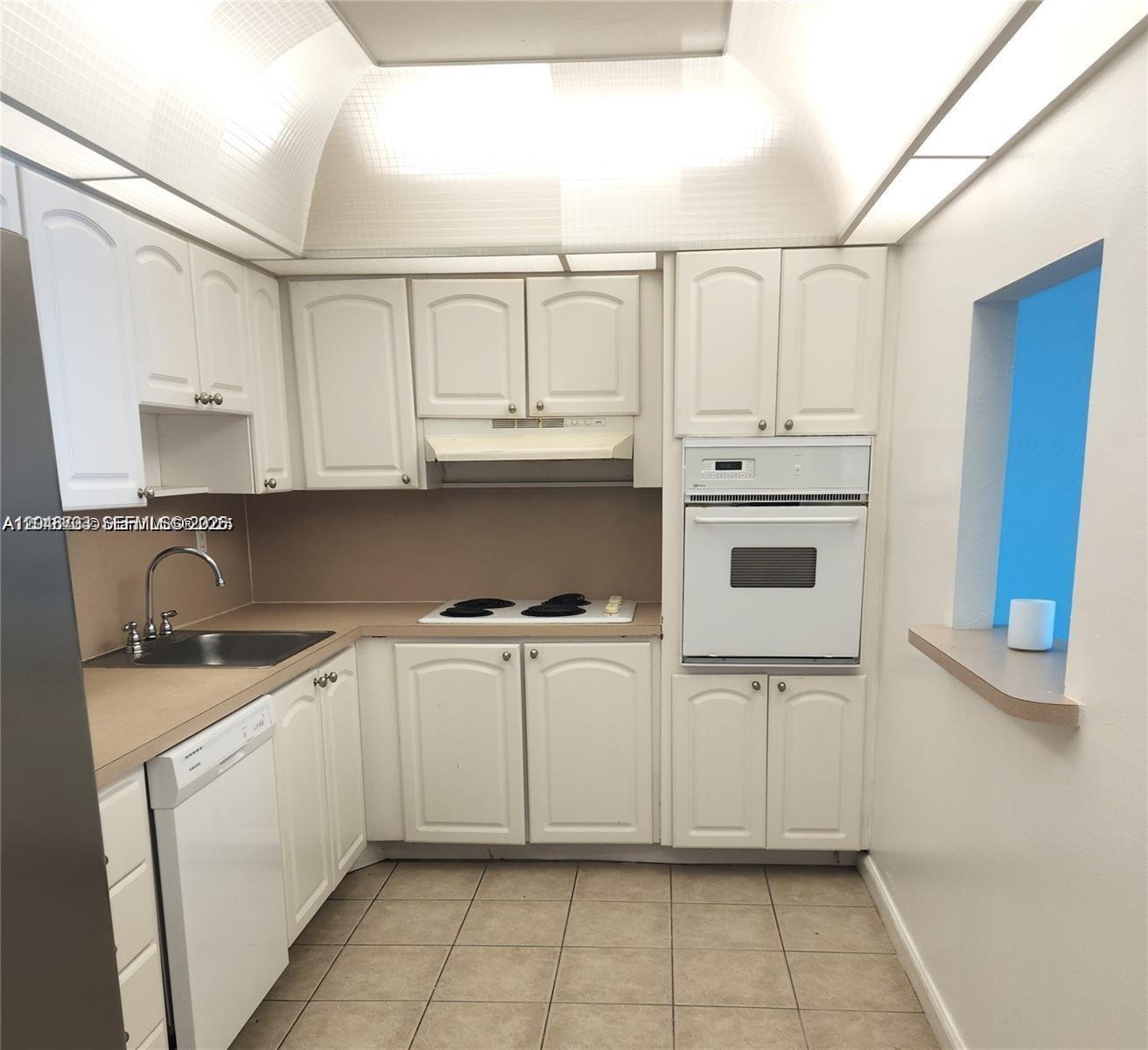 19370 Collins Ave # 517, Sunny Isles Beach FL 33160 photo 5