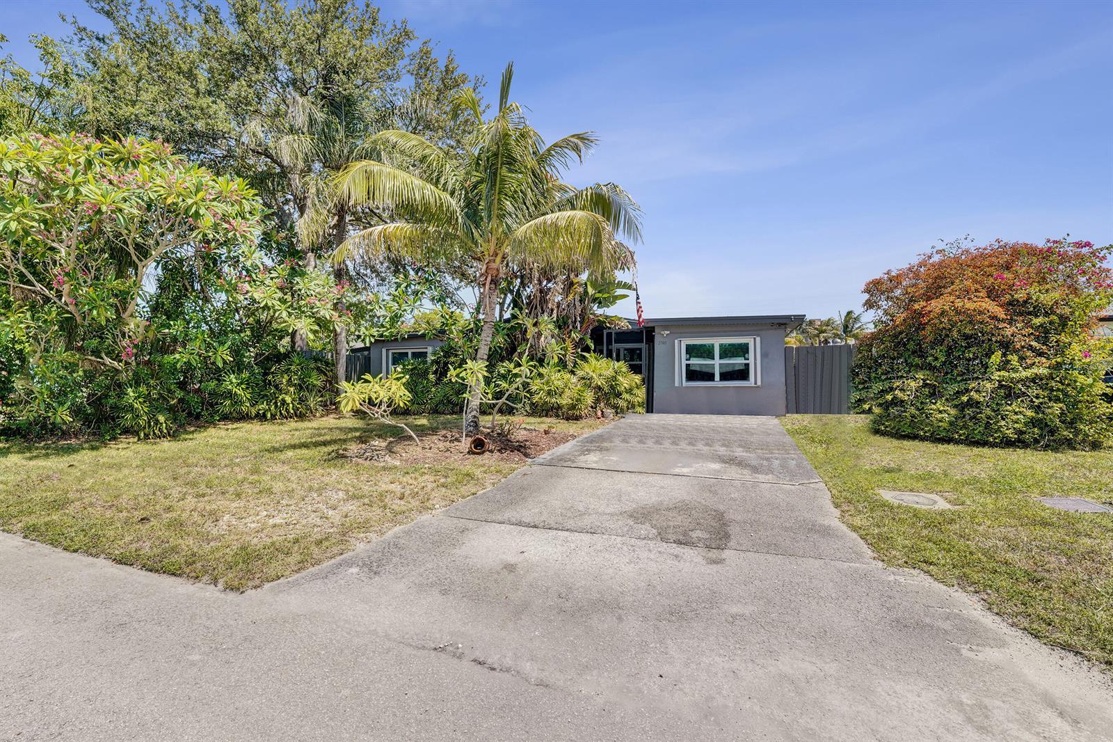 2740 SW 46th Court, Dania Beach FL 33312