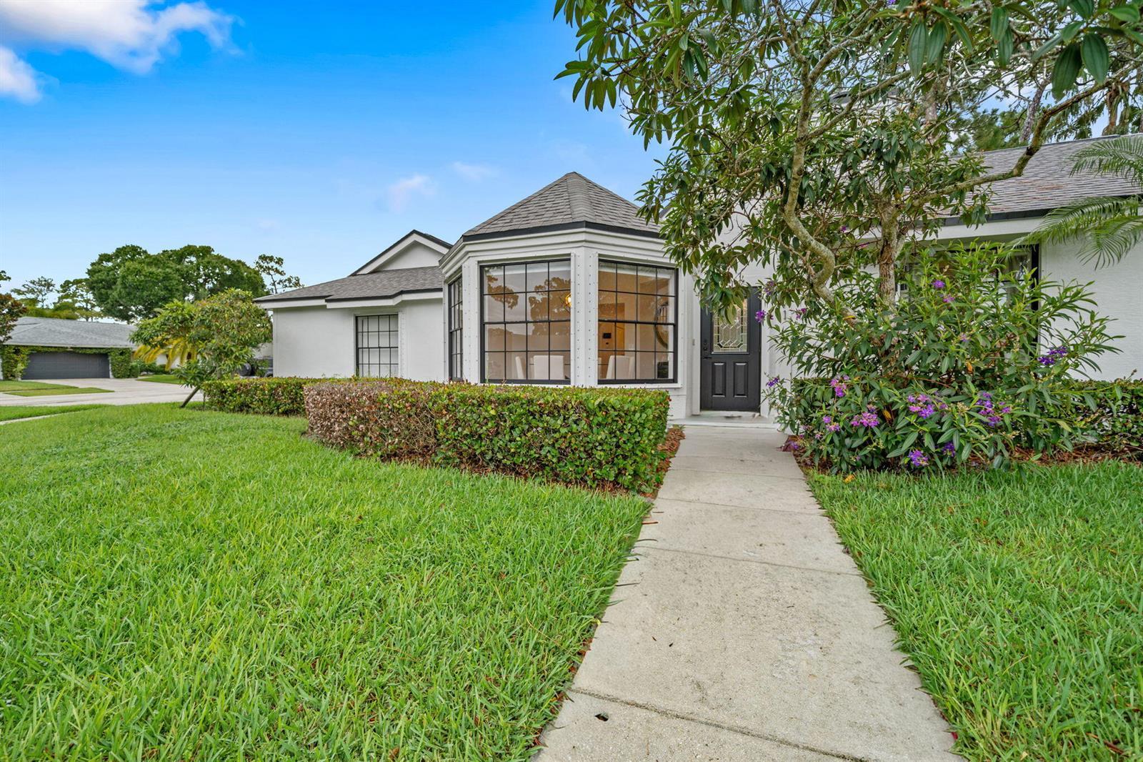 13571 Jonquil Place, Wellington FL 33414 photo 3