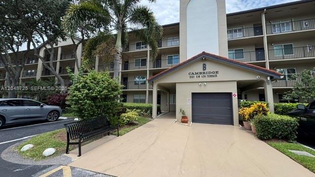 1001 SW 128th Ter # 107B, Pembroke Pines FL 33027 photo 2